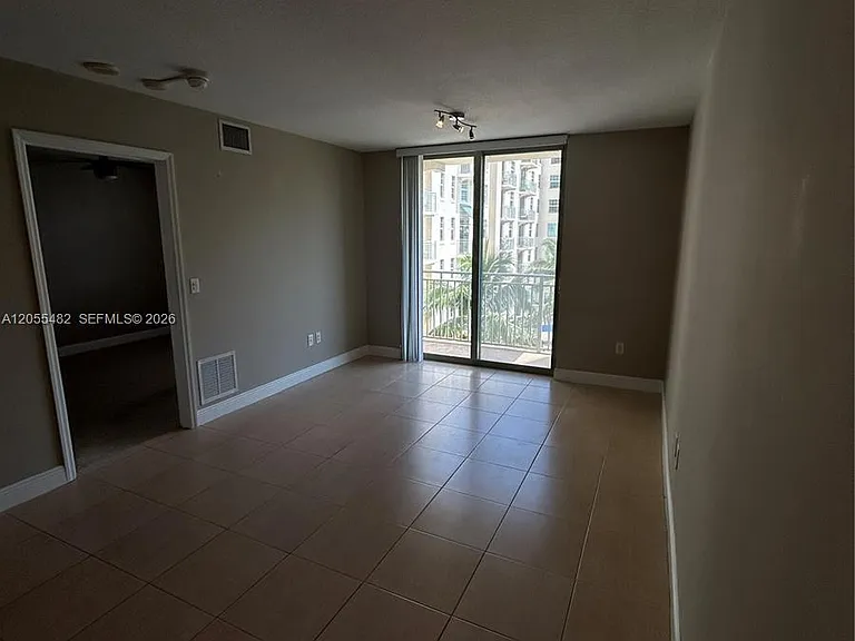 610 Clematis St #511 — Photo 3