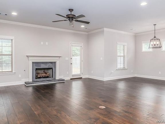 5th image of 9144 Autumnbrooke Way