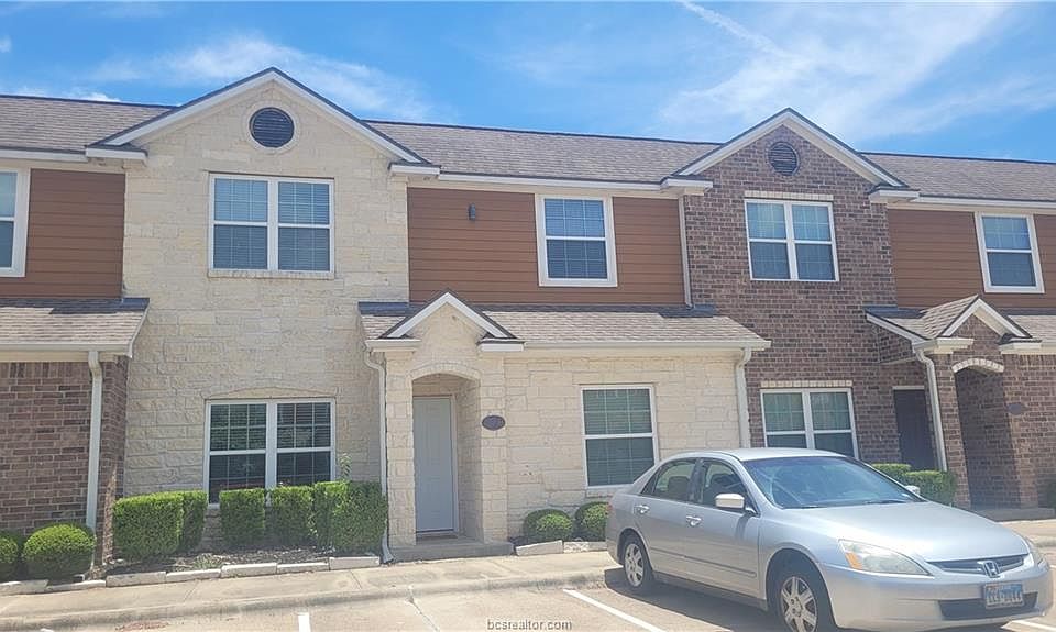1st image of 301 Southwest Pkwy APT 304