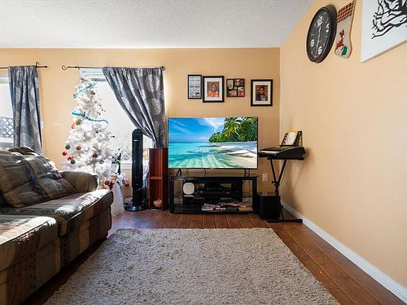 4th image of 9109 N 112th Ave