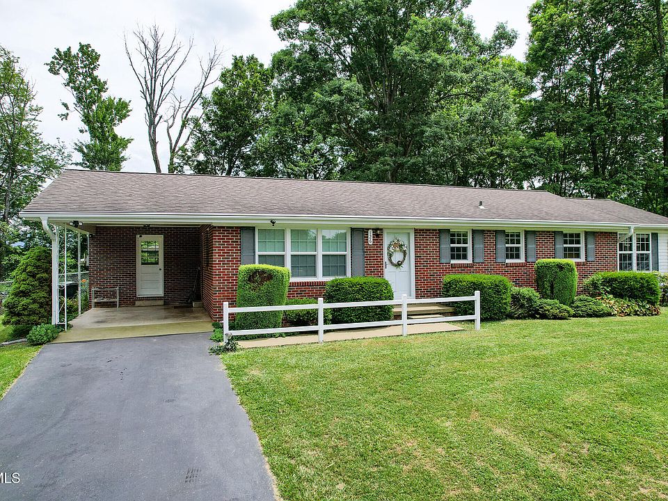 1st image of 126 Poplar Hill Dr