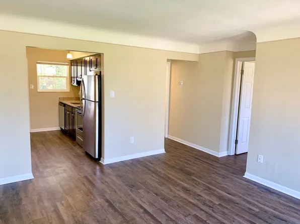 Clawson Park Apartments, 403-427 S Crooks Rd #409, Clawson, MI 48017