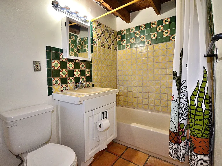 142 Duran St #2 — Photo 23