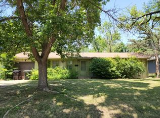 1324 SW 31st Ter, Topeka, KS 66611