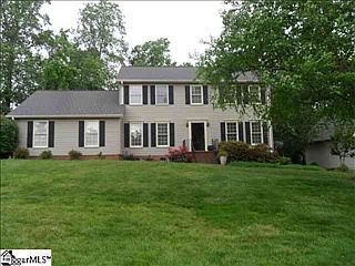 1st image of 15 Bernwood Dr