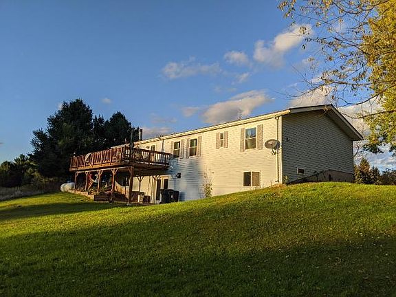 3rd image of N4693 Division Dr