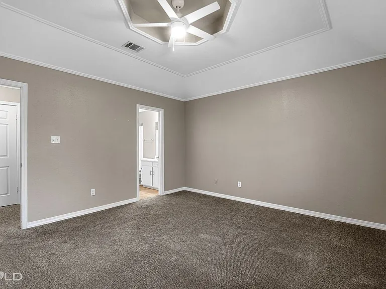 2542 Spruce Dr — Photo 16