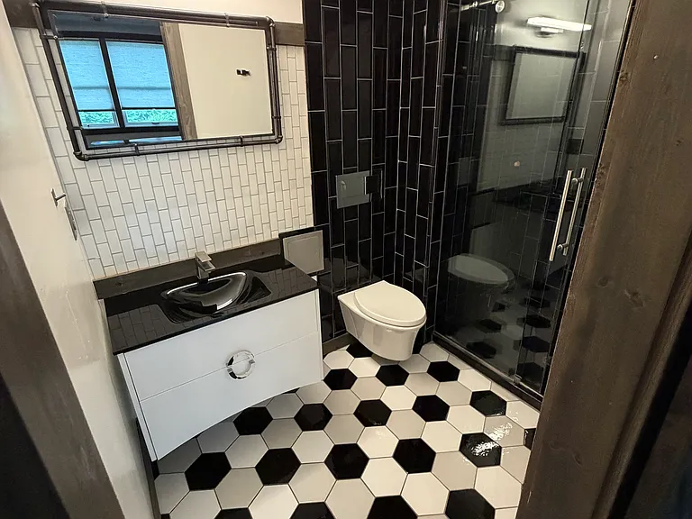100 Northampton Ln #12 — Photo 11