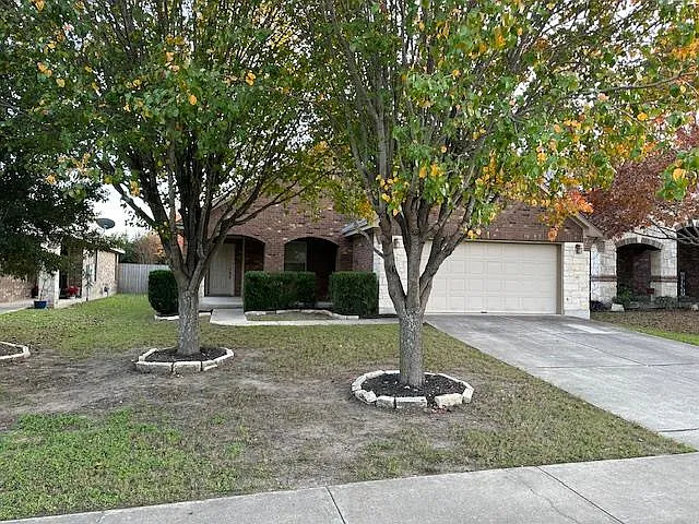 3 bed, 2.0 bath, 1692 sqft, $2,350 — Photo 3
