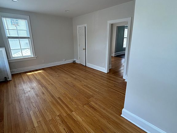 2nd image of 29 Dale Ave Floor 2