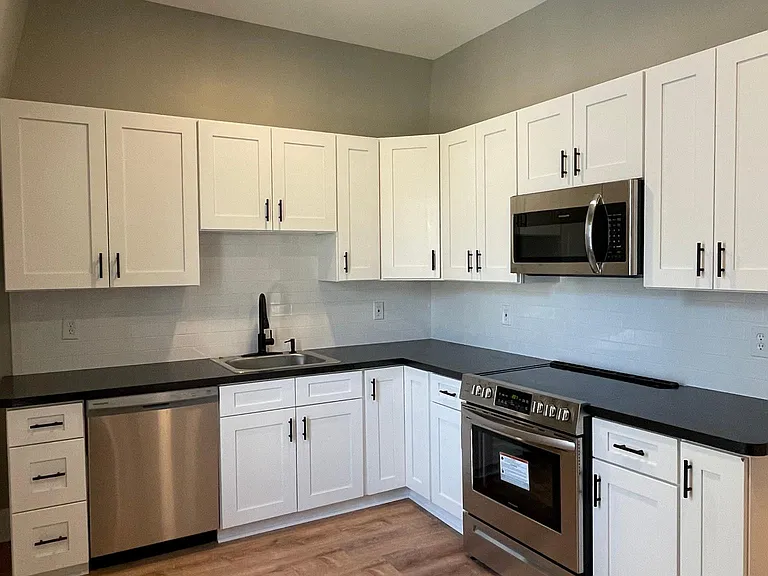 47 White St #4 — Photo 1