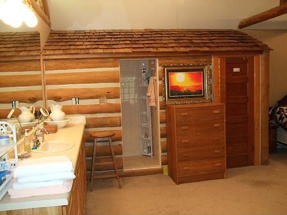4th image of 18 Driftwood Dr