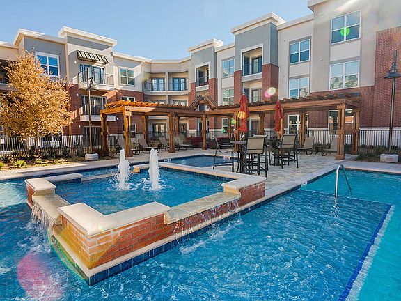 4th image of 380 Vista Court Dr APT 4202