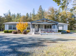 9870 Monument Dr, Grants Pass, OR 97526