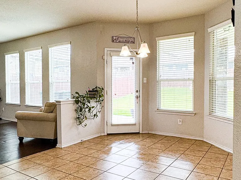 9503 Adeel Dr — Photo 22
