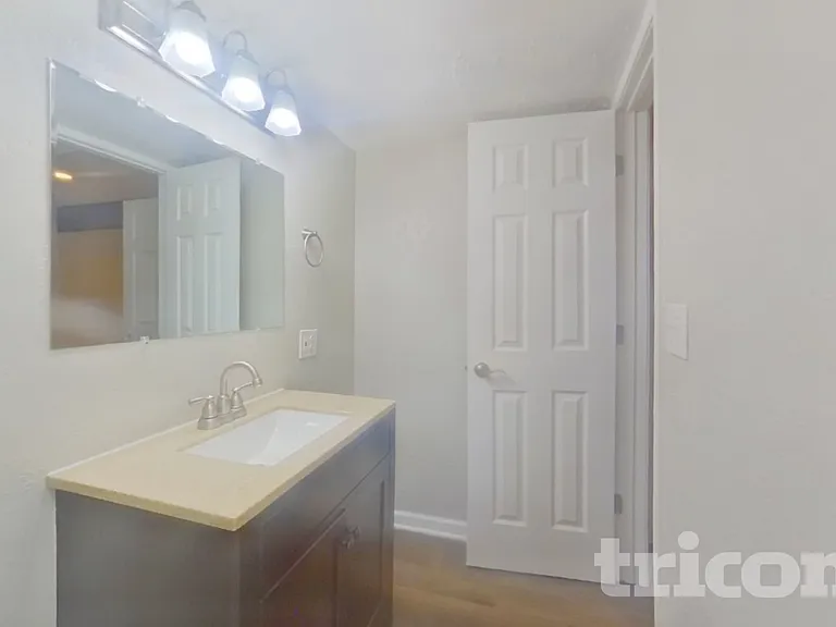 1404 S Montebello St — Photo 20