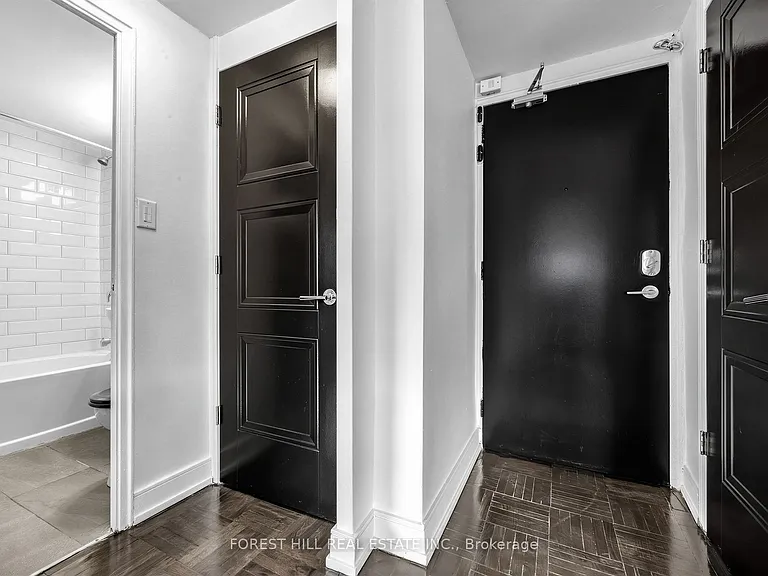 70 Spadina Rd #102 — Photo 3