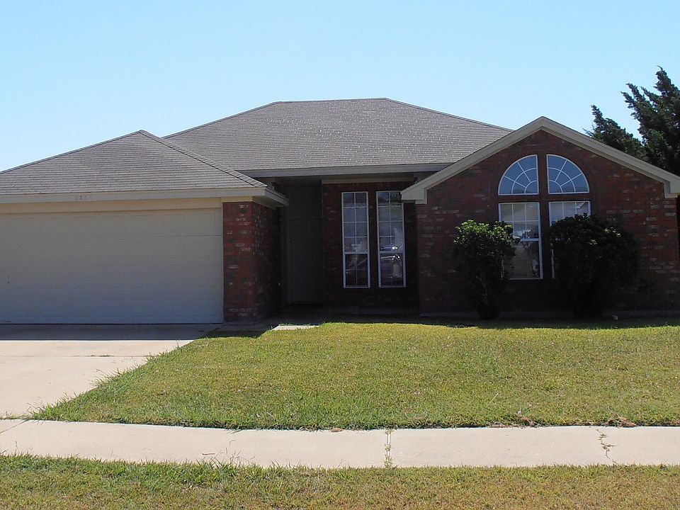 1st image of 3304 Trey Ln