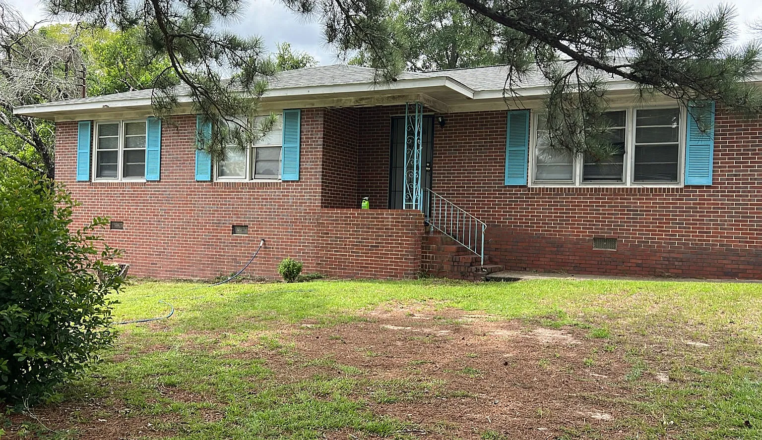 3 bed, 1375 sqft, $1,300 — Photo 1
