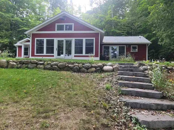 9545 Holy Island Rd, East Jordan, MI 49727