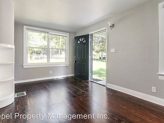4th image of 8601 Euclid Ave