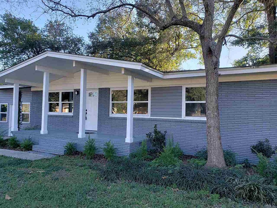 1st image of 3731 Forest Glen Dr