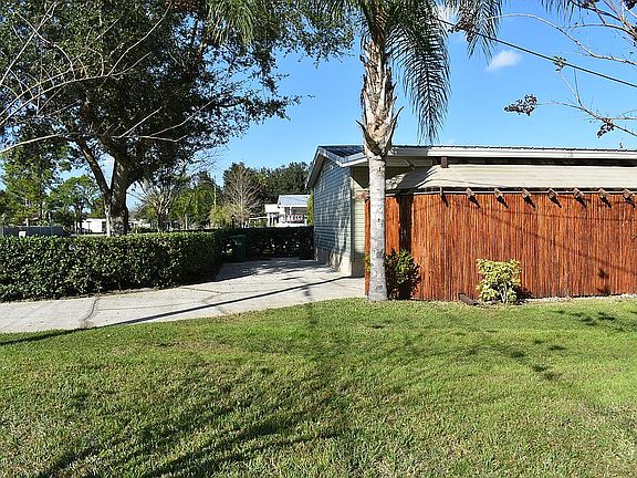 4th image of 4779 Cambridge Dr