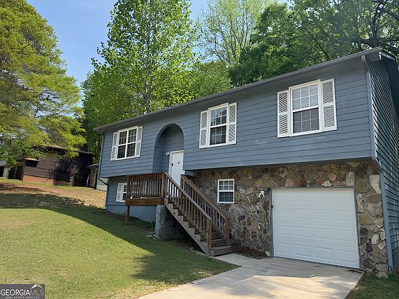 2nd image of 3090 Creel Rd
