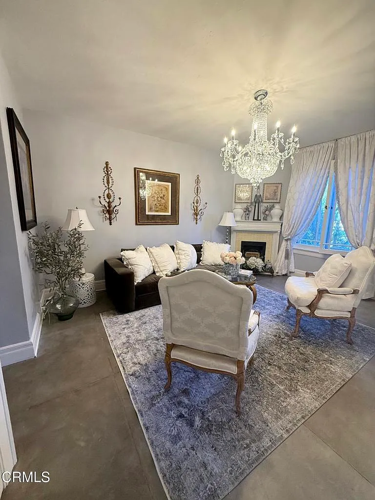 Studio, 1.0 bath, 528 sqft, $3,500 — Photo 2
