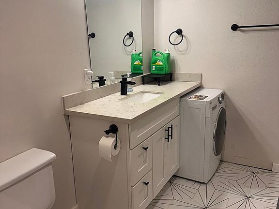 2nd image of 12510 NE 130th Way APT B203