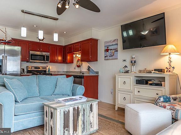 5th image of 11 91st St #203