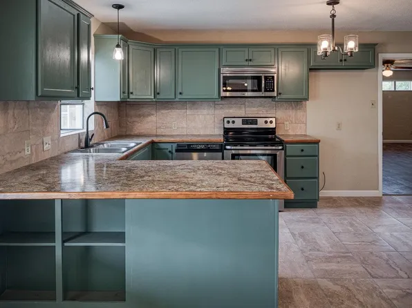 109 Fox Dr, Del Rio, TX 78840