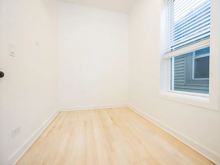 1247 N Cleaver St #1R — Photo 9
