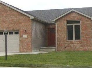 2150 Pinehurst Ave, Chesterton, IN 46304