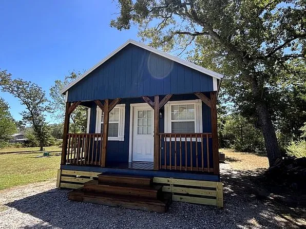 222 Houston Ave, Somerville, TX 77879