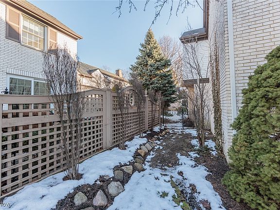 3rd image of 2211 Pebblebrook #5-B
