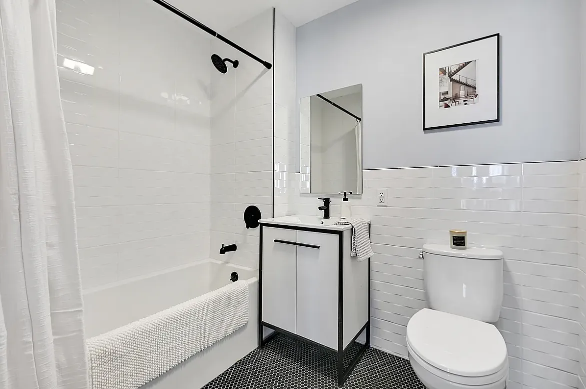 1120 Saint John's Place — Photo 3