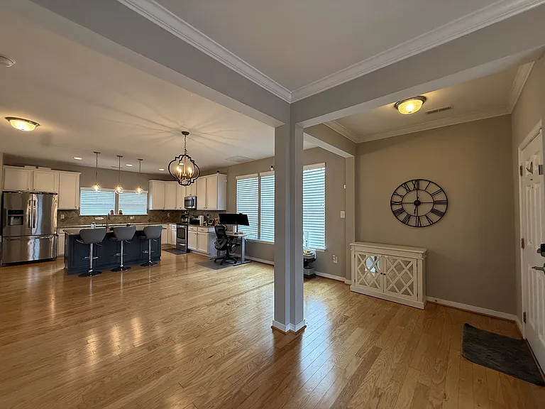 8049 Ellendale Dr #1 — Photo 16