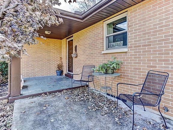 2nd image of 3725 Wenzler Dr