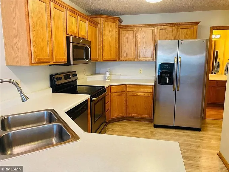 1761 Stone Ct — Photo 2