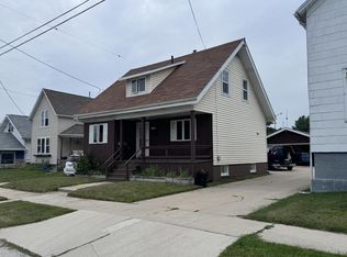 1728 22nd St, Two Rivers, WI 54241