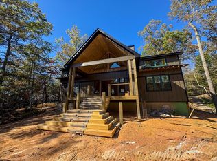 93 Silver Oaks Ct, Blue Ridge, GA 30513