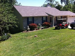 1027 Hughes Dr, Imperial, MO 63052