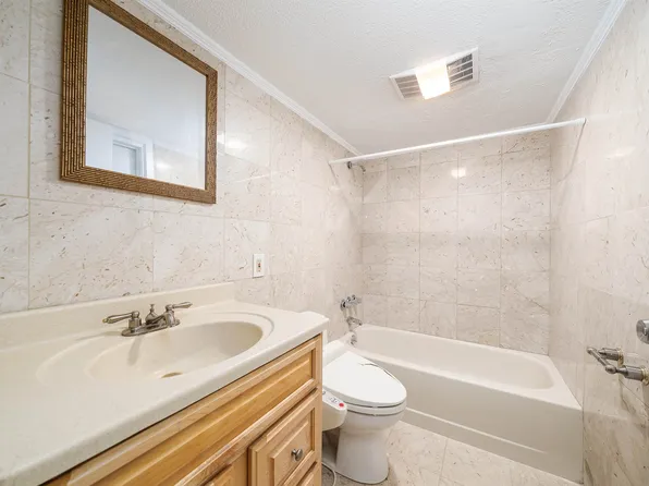 168 Coles Street image 11 of 25