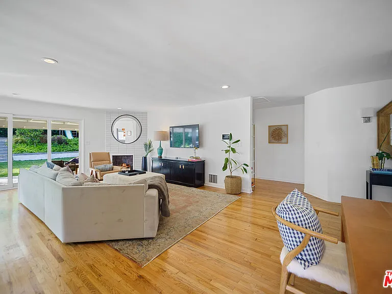 3085 Motor Ave — Photo 18