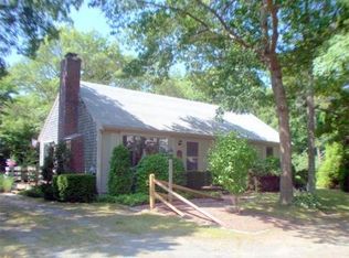 31 Wellesley Cir, Hyannis, MA 02601