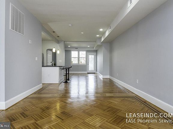 5th image of 4707 9th St NW