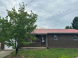 506 Patricia Dr, Ironton, OH 45638