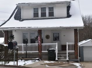 196 Maple Ave, Saint Clairsville, OH 43950