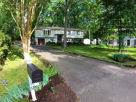 2nd image of 51 Ocala Ln